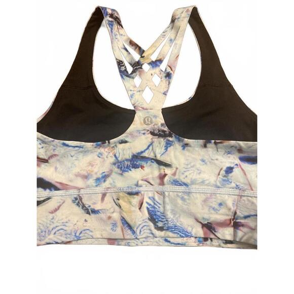 Lululemon Women's Sports Bra with Crisscross Back Straps - Picture 6 of 7